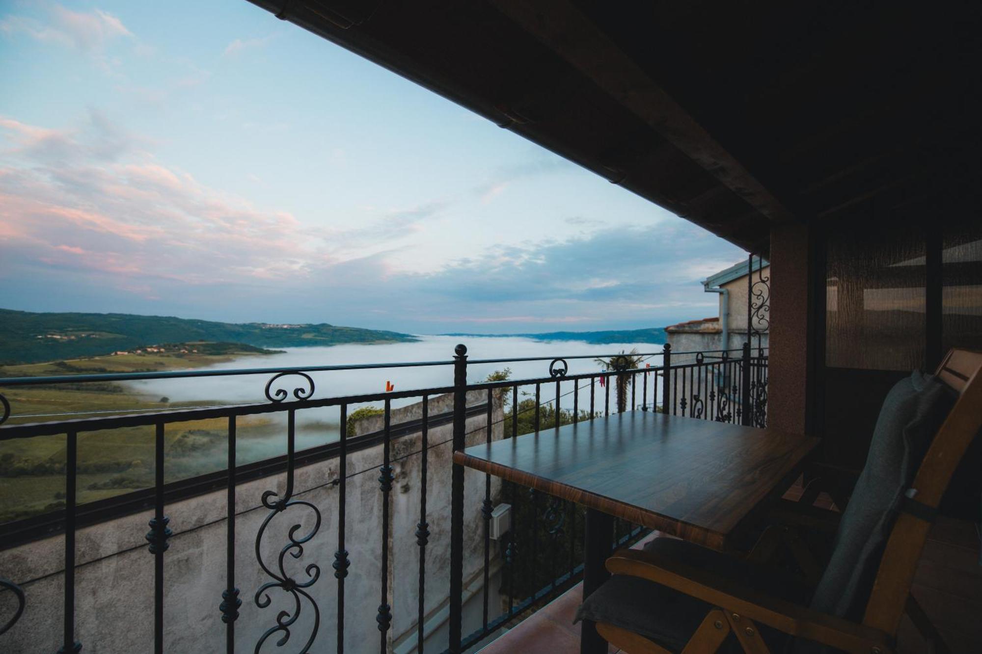 Guesthouse Villa Marija Мотовун Экстерьер фото